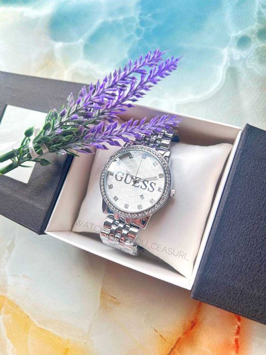 Ceas damă Model 1 - Nou în cutie - Cadoul Perfect