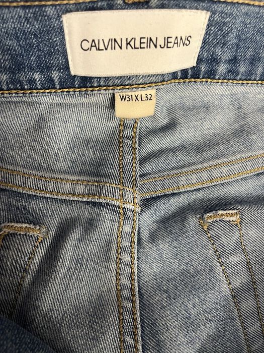 Продам джинсы Calvin Klein