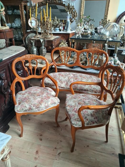 Диванче с кресла