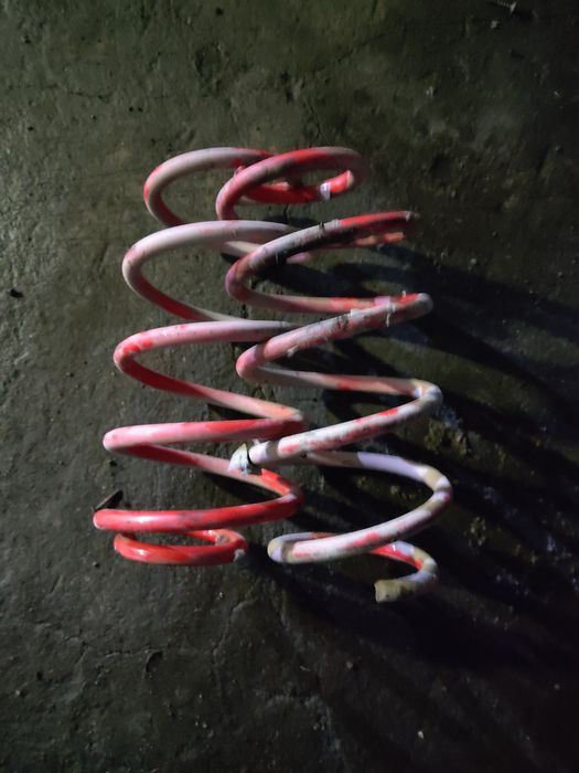 Продам пружины приора