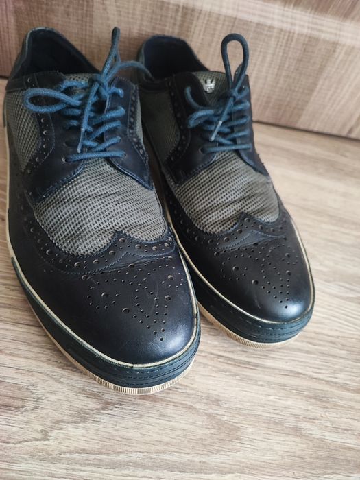 Спортни обувки Armani Jeans UK11 EUR46