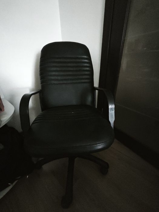 Продам Офисное кресло