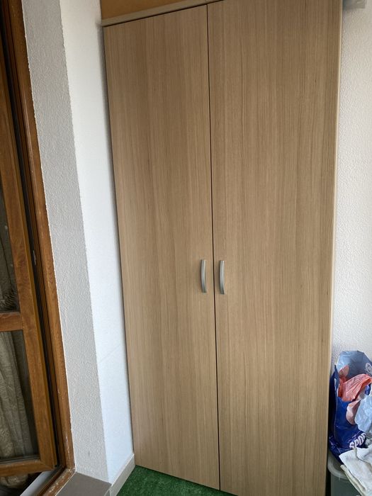 Vand mobilier pentru baie