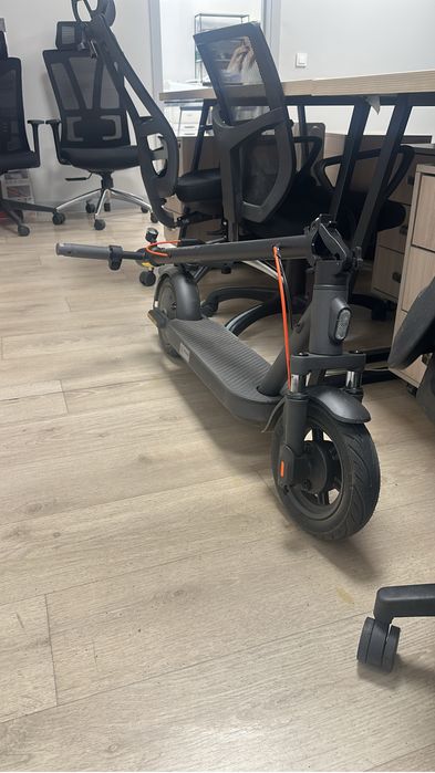 Электросамокат Xiaomi electric scooter elite