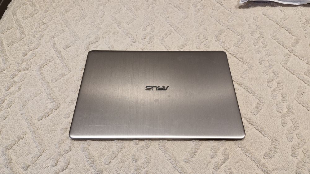 Laptop Asus VivoBook S