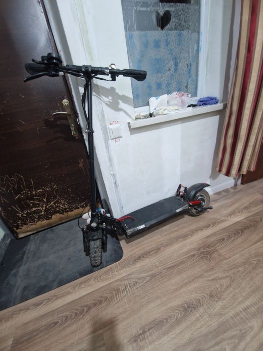 Продам электро самокат