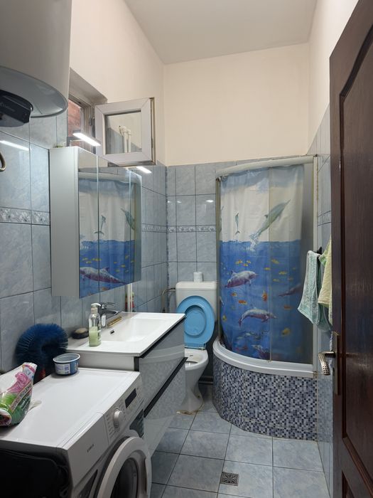 Vand apartament!!!