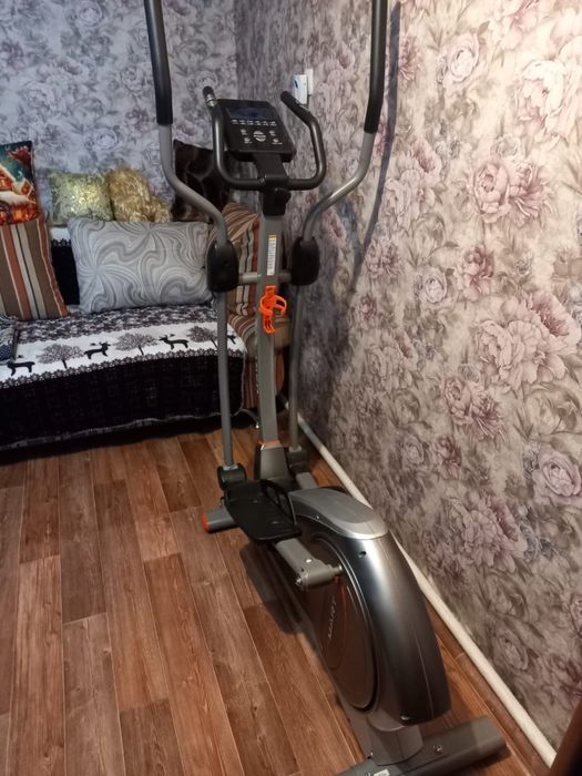 Эллиптический тренажер ОМА 8900 Е52