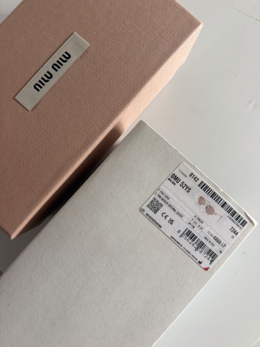 Слънчеви очила MIU MIU