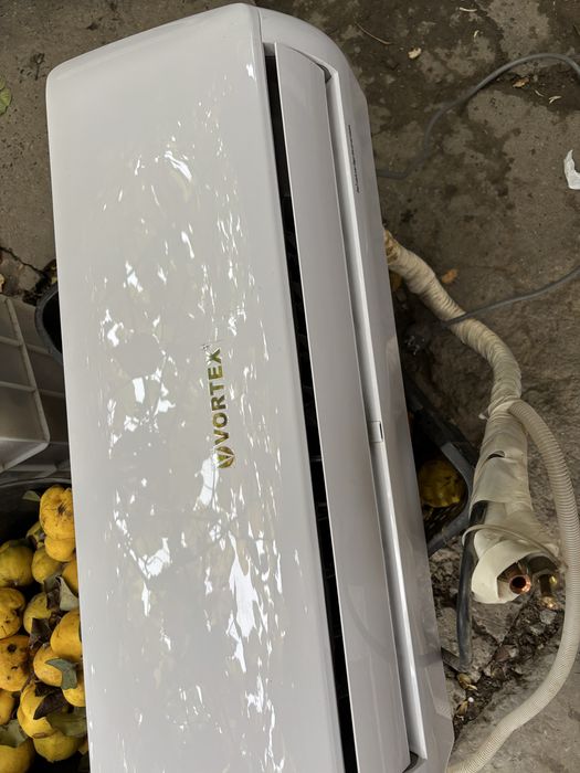 vand aer conditionat vortex