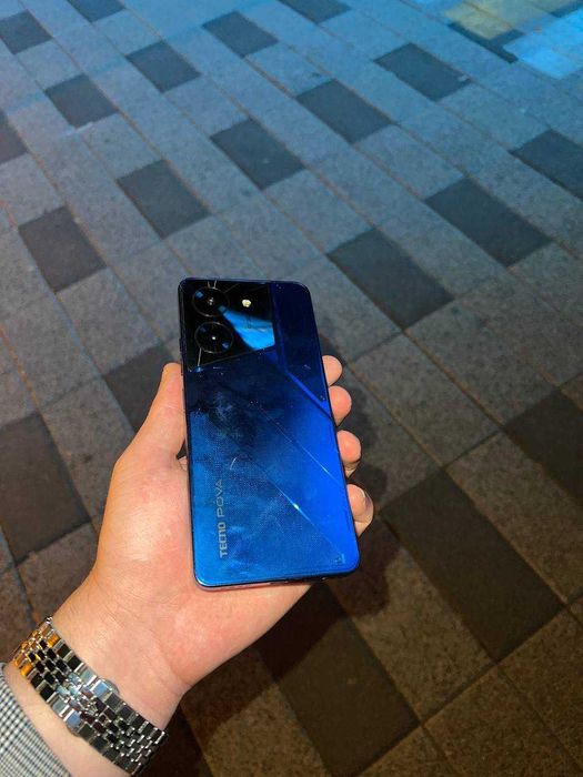 Tecno Pova 5 SROCHNO