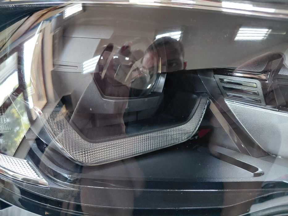 5А27986 Нов ОЕ Десен Фар Full LED BMW G05 X5 G06 X6