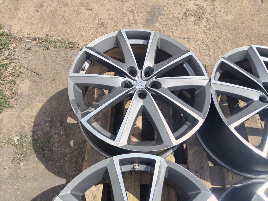 20 цола 5 х 114,3 мм Хюндай/ КИЯ/ Мазда / Митсубиши - 8,5 инча/ ЕТ 38