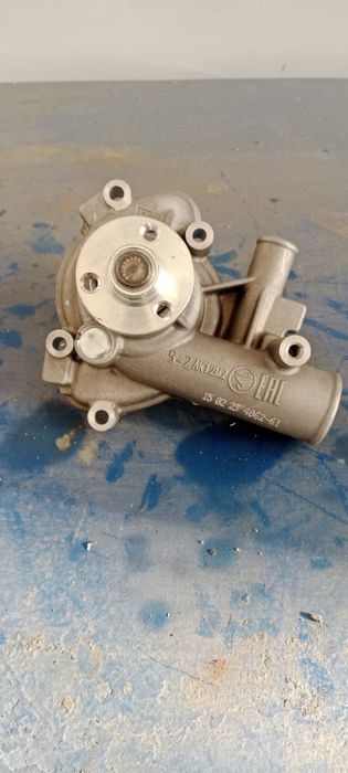 Помпа на УАЗ 409 двигатель