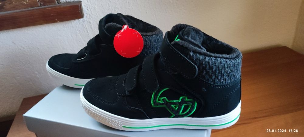 Английски детски зимни кецове ,, Vty"