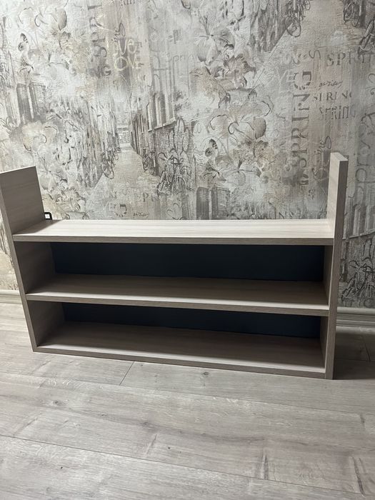 Продам полку б/у