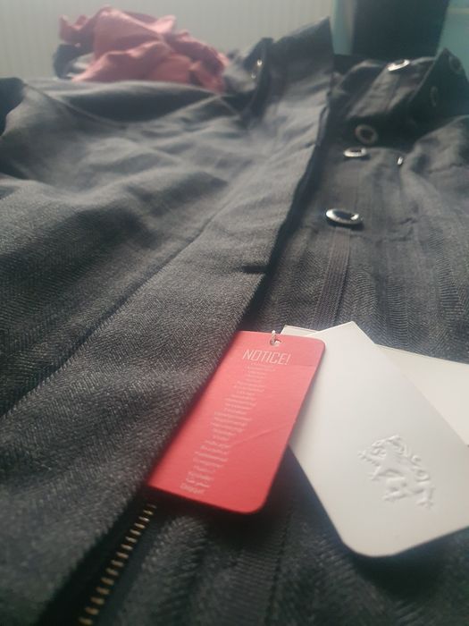 Pardisiu jaketa Tenson