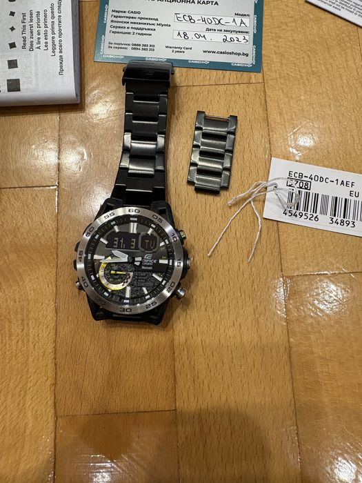 Продавам часовник Casio Edifice ECB 40