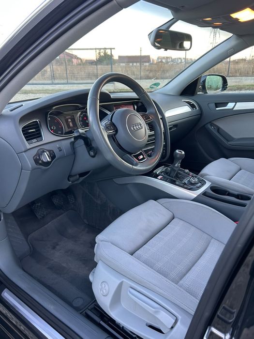 Audi A4 B8.5 Avant S-line Facelift 2.0 TDI 1012