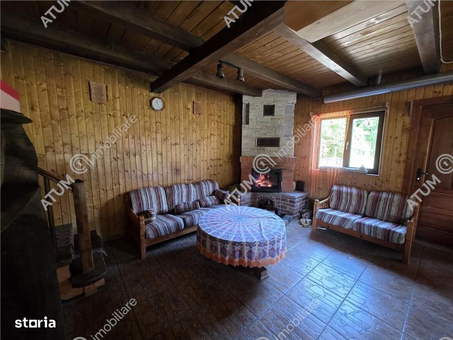 Cabana de vanzare pe Valea Avrigului