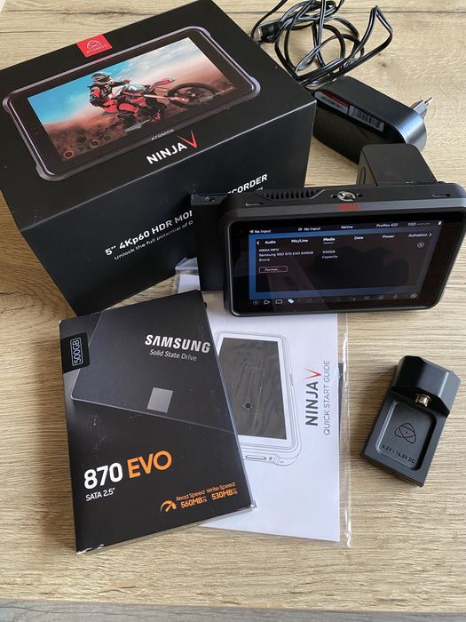 Atomos Ninja V + Samsung EVO SSD 512GB + Battery