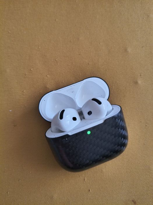 AirPods
100% funcționale, baterie bună, ANC + Transparency
Resetate din fabrică, gata de conectare
320 Lei, Hunedoara. Trimit și prin OLX