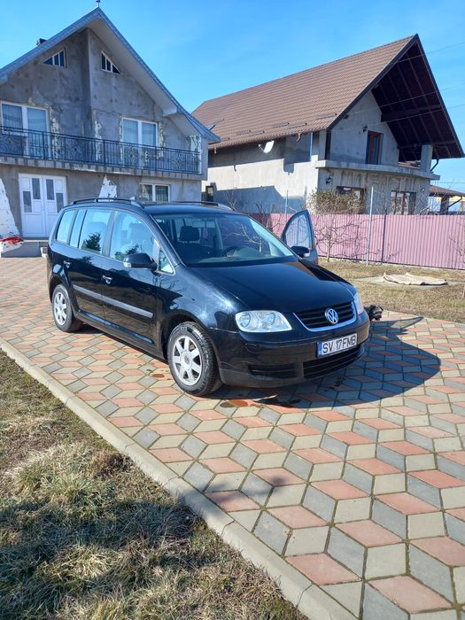 Auto Touran 1,9.. 2004 funcțional..