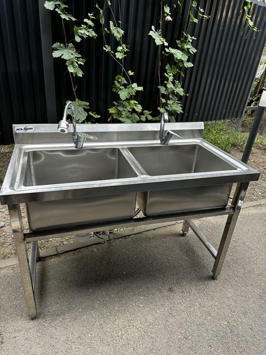 Срочно продам. В хорошем состояние