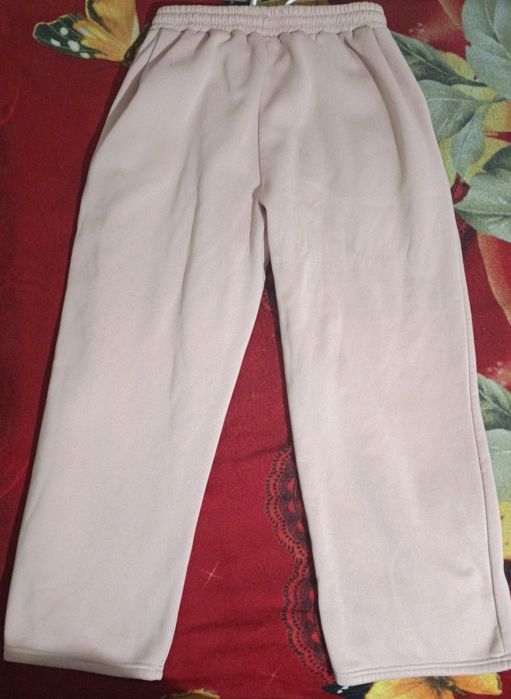 Pantaloni roz băieți