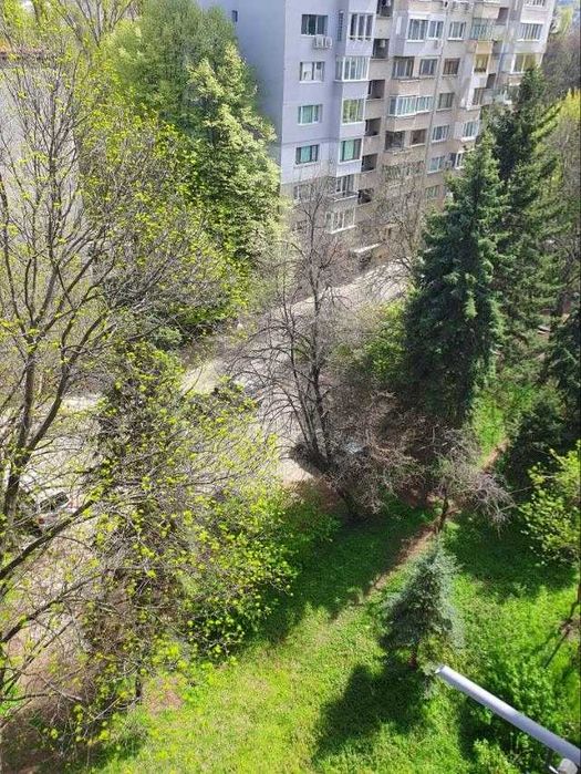 Дава се под наем Тристаен апартамент в София, Център - 90 кв.м за 750 € - Снимка #16