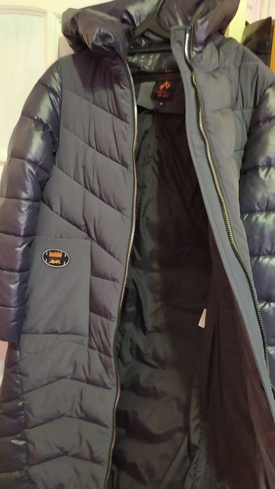 Продам зимнюю куртку.