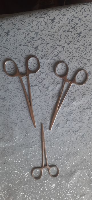 Медицинские бикс и инструменты