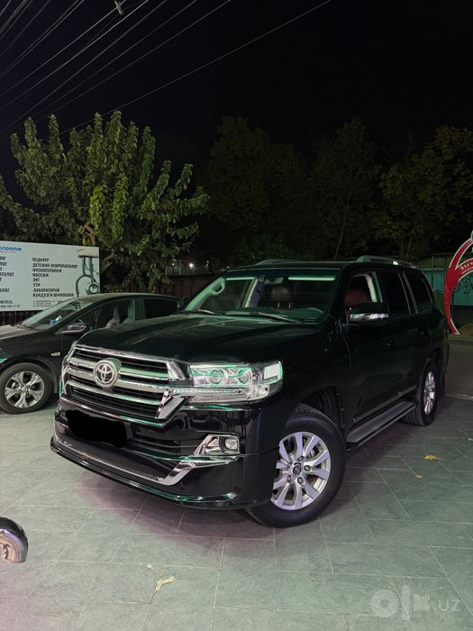 Toyota Land Cruiser 200 4L