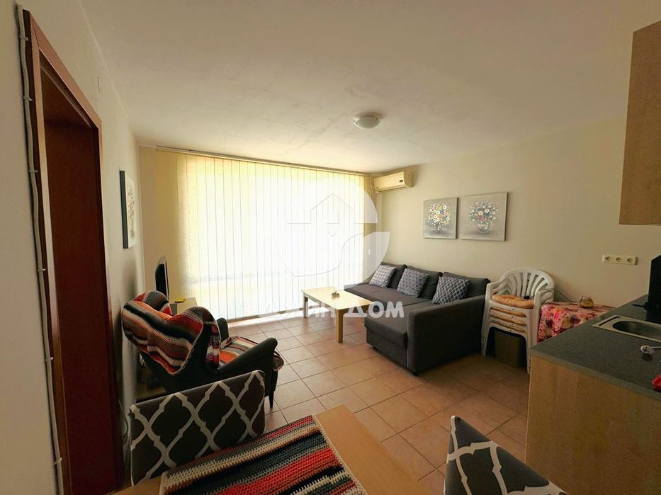 Продава се Двустаен апартамент в к.к. Слънчев бряг - 62 кв.м за 1033 €/кв.м - Снимка #1