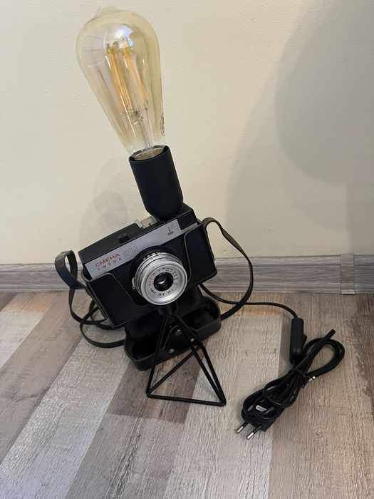 Настолна  лампа.