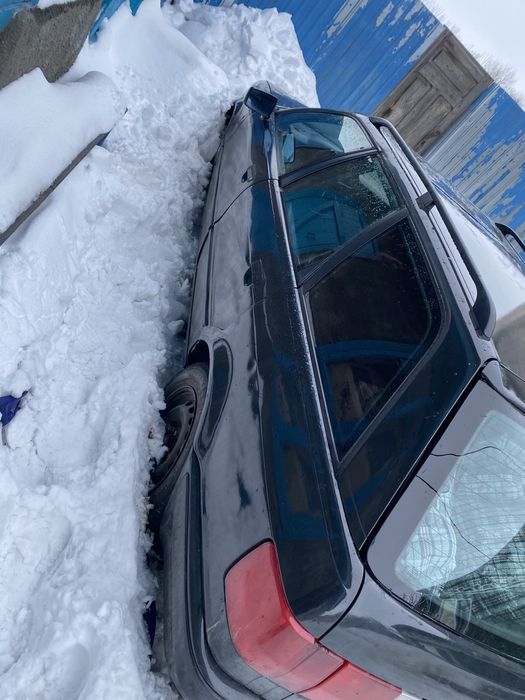 Прлдам Audi 80 B4