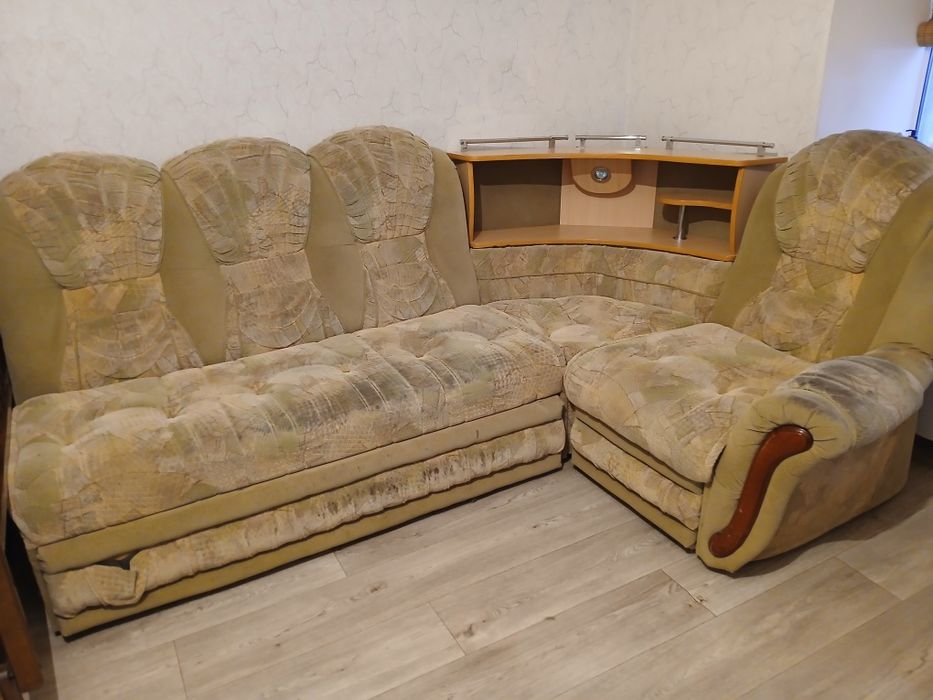 Продам диван-кровать угловой.