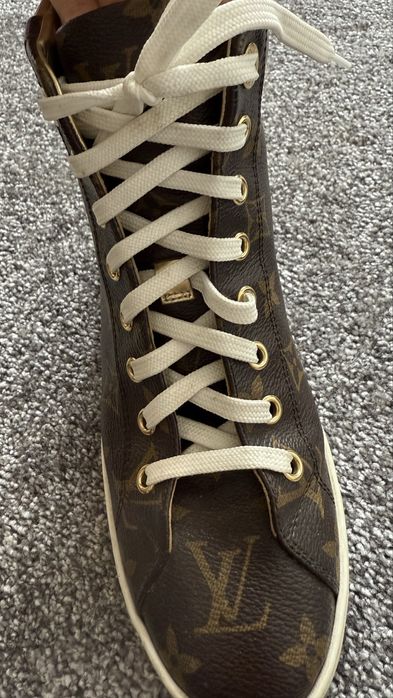 Tenesi Louis Vuitton