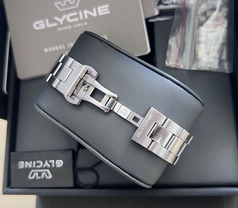 Като НОВ Glycine Combat Sub  300m GL0337 36mm Кутия Документи