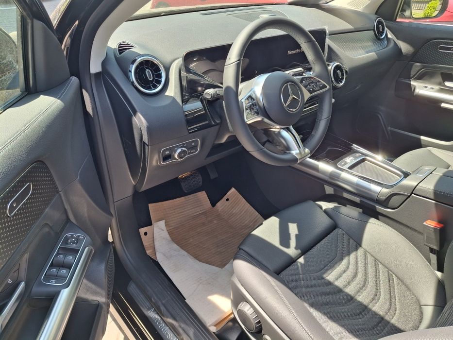 Mercedes-Benz GLA 180, Nou, 4 ani Garantie