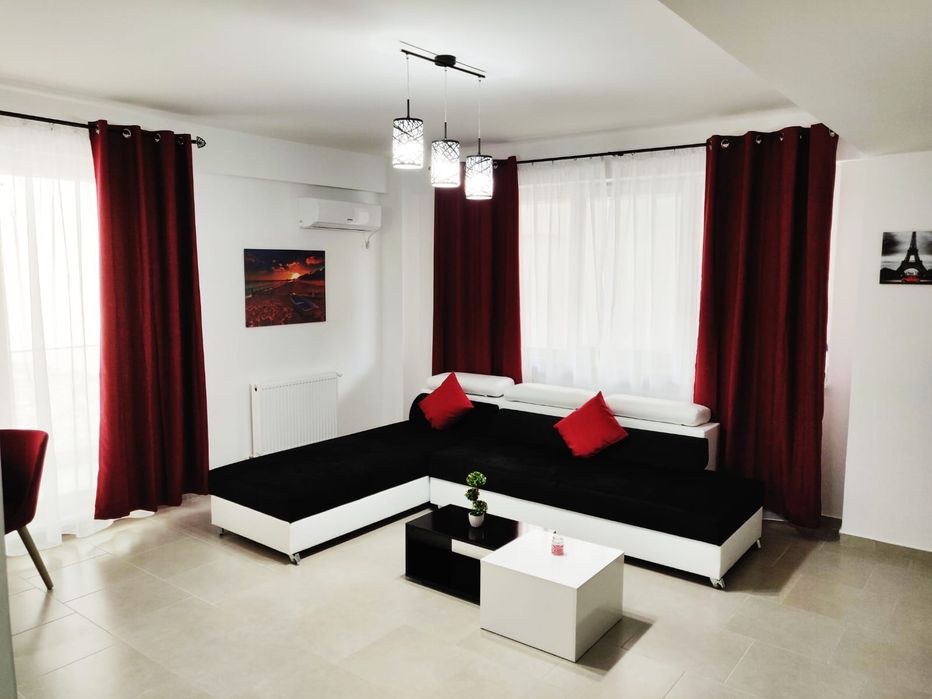 Apartament 2 cam de închiriat termen lung, inclusiv vara