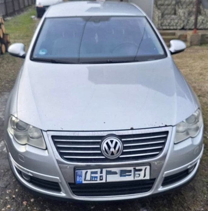 Vând Passat B6 (TDI)