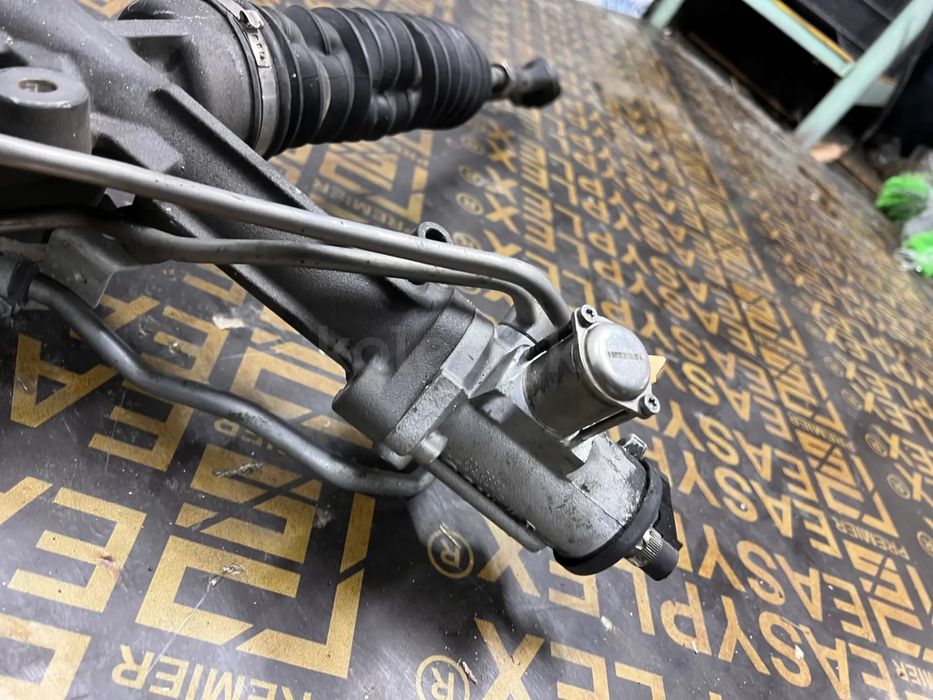 Рулевая рейка от Bmw e60 бмв е60 с датчиком сервотроник е60