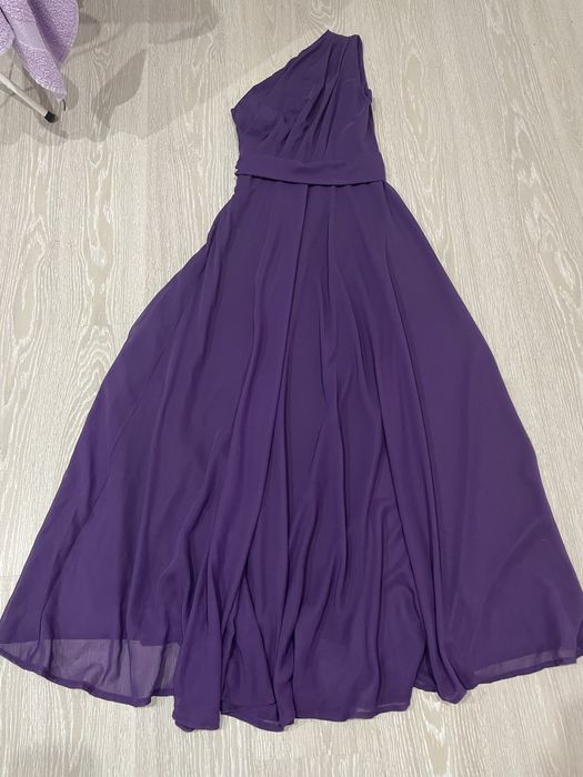 Официална рокля