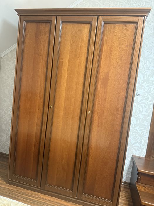 Продам спальний гарнитур б/у