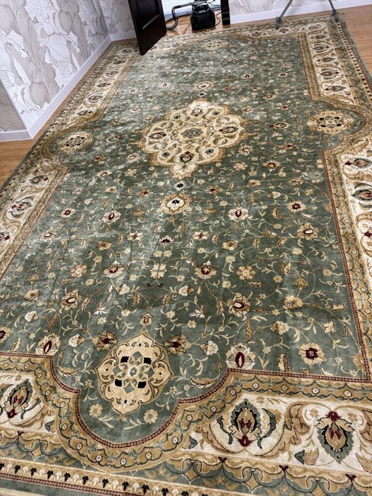 Продам бельгийский шелковый ковер 5*3м