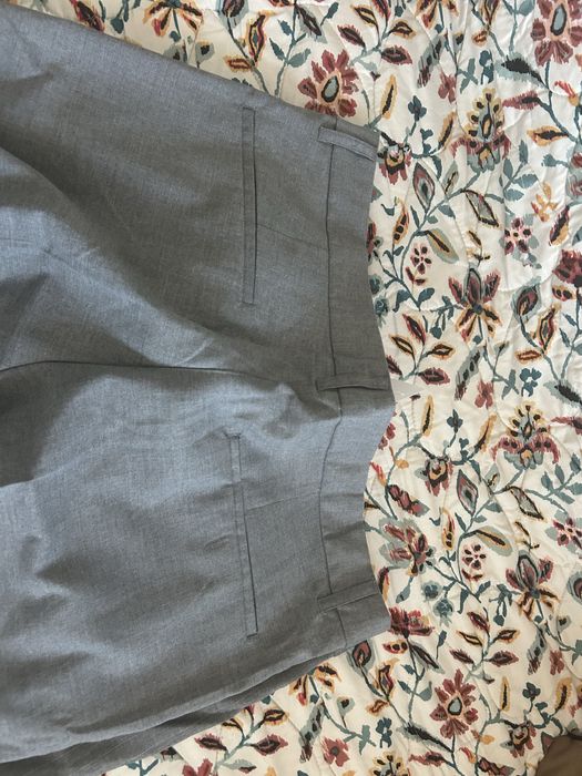 Нов панталон на HM прав с широки крачоли