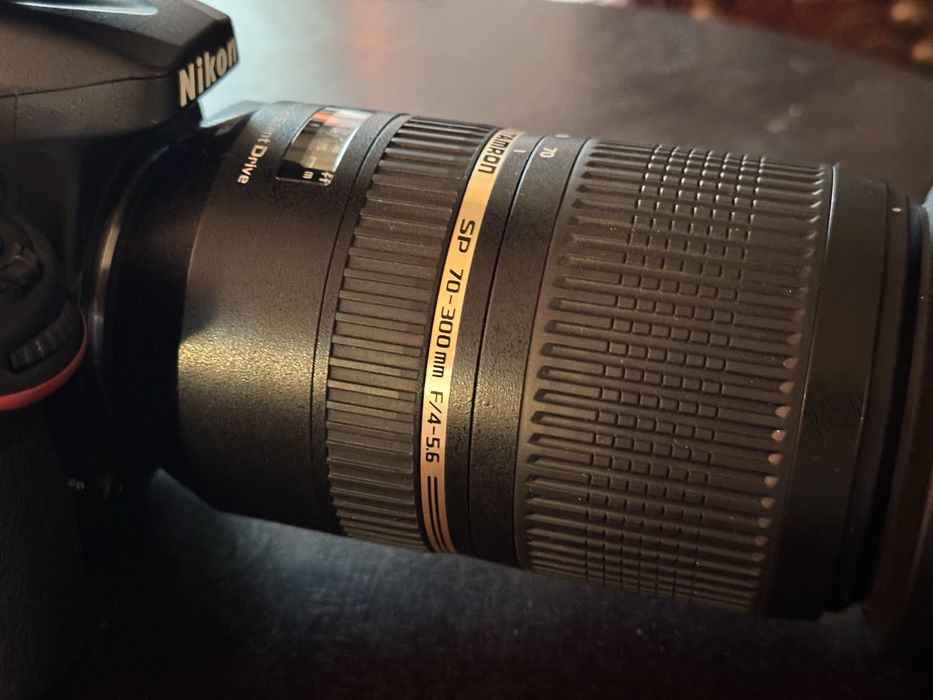 Set Nikon d7200 -20k cadre cu 3 obiective, trepied, blitz