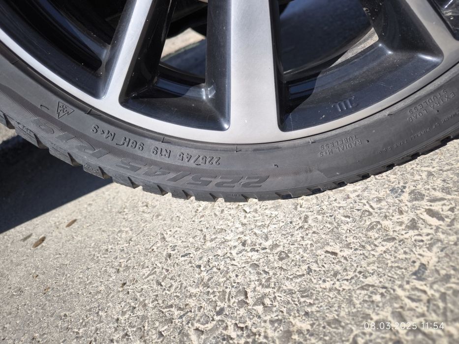 Set roți cu jante aliaj 225/45/R19 96H si senzori presiune