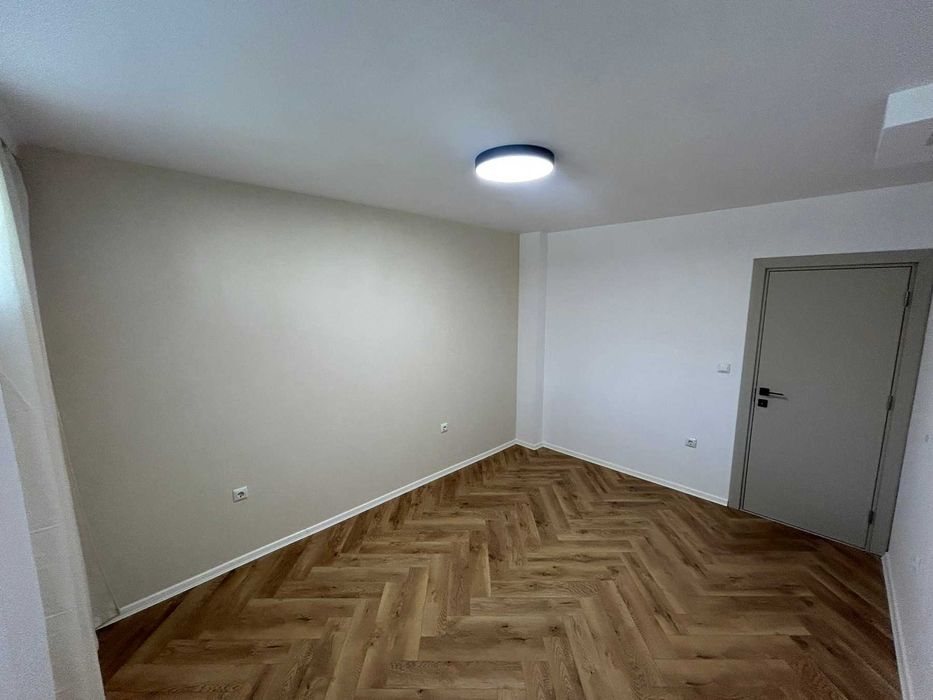 Собственик продава 3 стаен апартамент кв. Възраждане